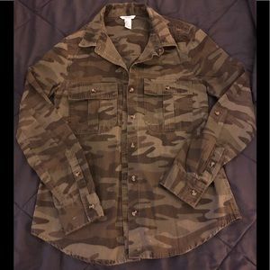 Forever 21, camo print lightweight denim button up